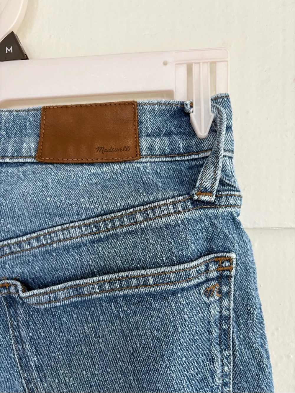 Madewell The Perfect Vintage Jean Women’s Size 25 High Rise Raw Hem Light Wash